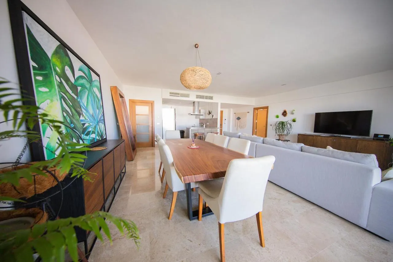Beautiful Penthouse By The Beach Cancun